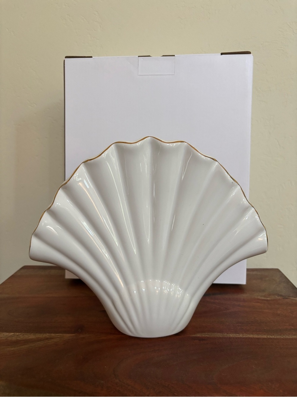 Lilly Pulitzer Shell Vase with Gold Trim - Elegant Home decor Accent